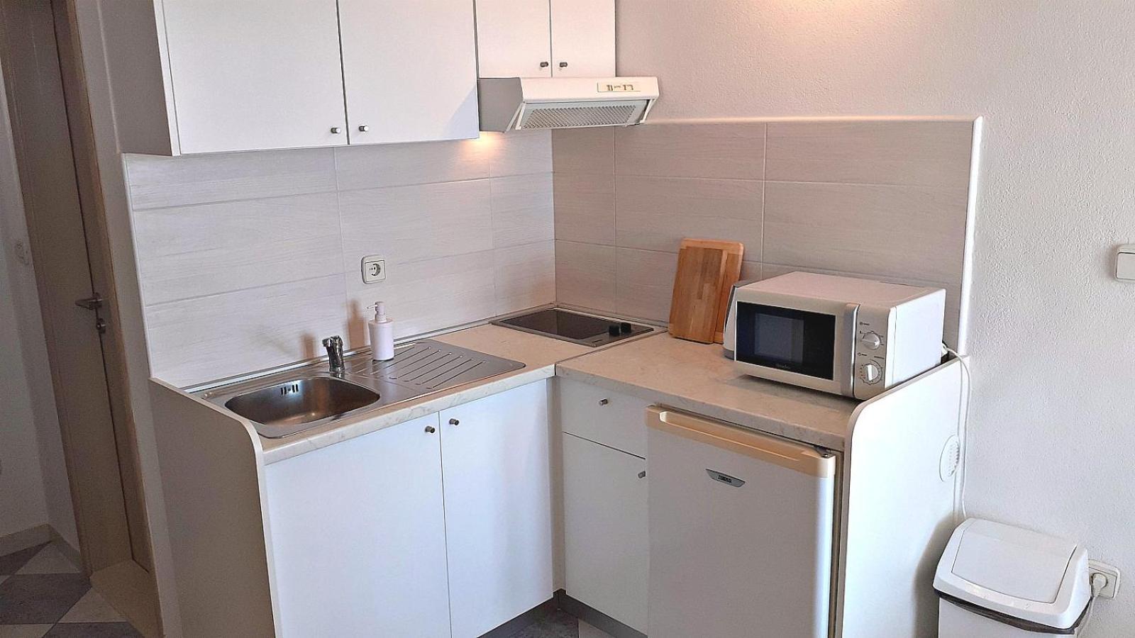 Apartments Villa Bonaca Baška Voda Rom bilde