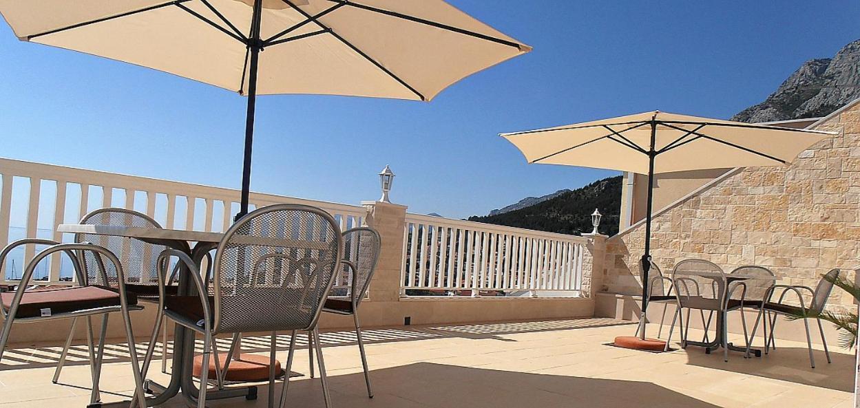 Apartments Villa Bonaca Baška Voda Rom bilde